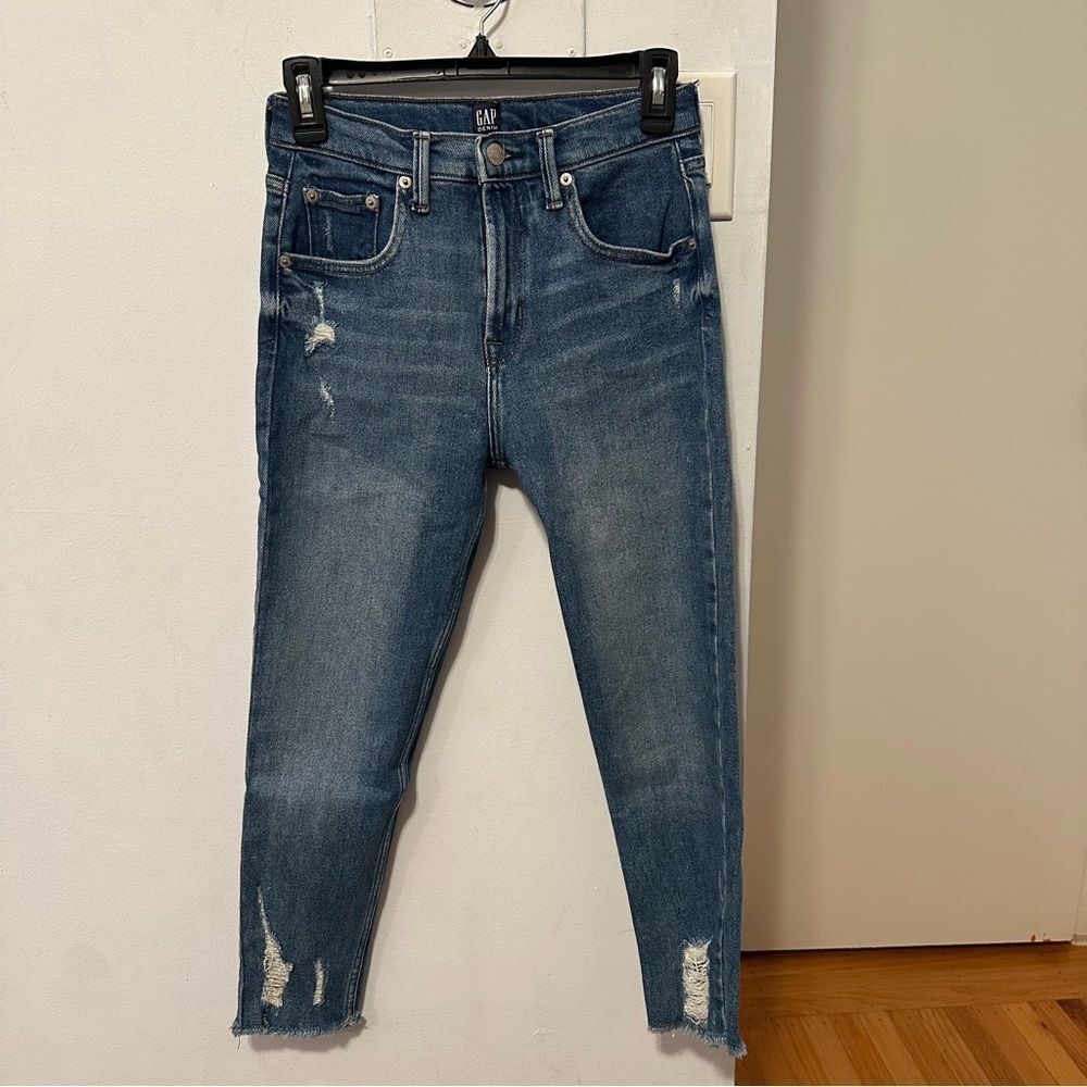 W26 GAP high waist rise crop stretch ankle distressed true skinny jeans